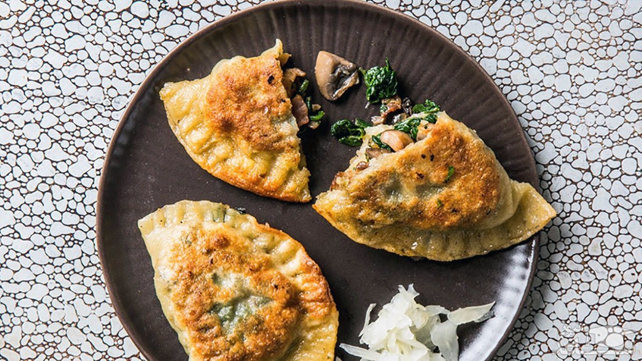 فیلم آموزشی درست کردن پیراشکی بروکلی