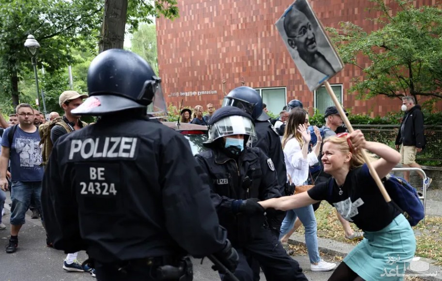 اعتراضات در شهر برلین آلمان علیه محدودیت های کرونایی وضع شده از سوی دولت