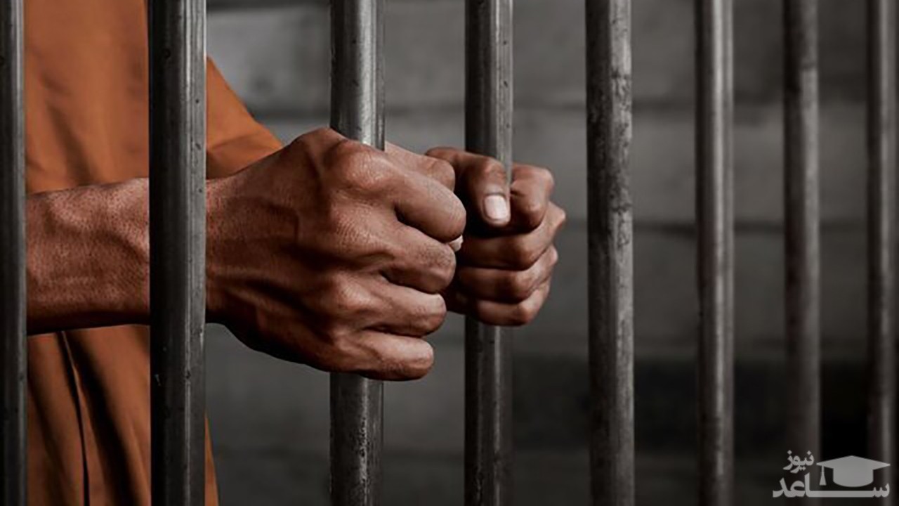 (فیلم) لحظه فراری دادن یک قاچاقچی متهم به قتل توسط پلیس