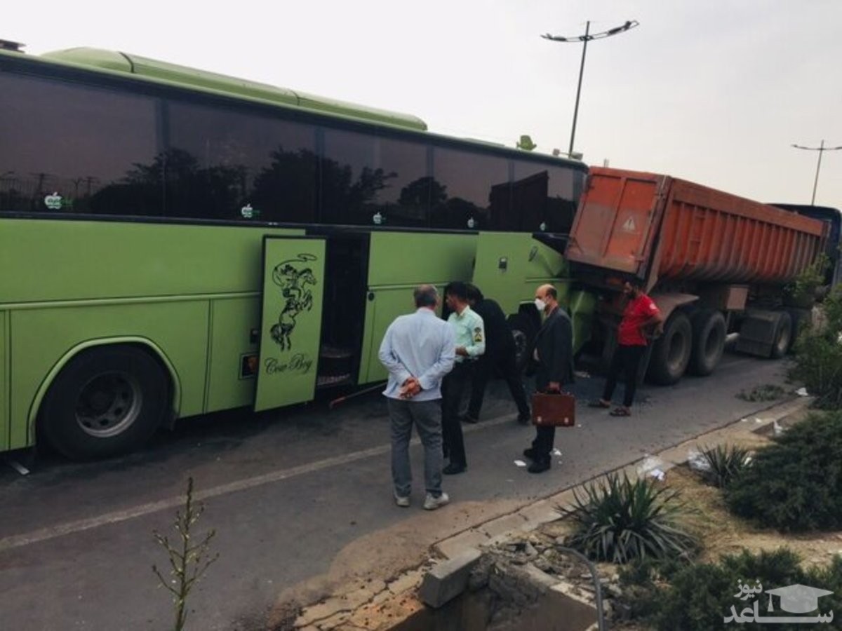 تصادف اتوبوس زائران کربلا در آزادراه تهران-ساوه