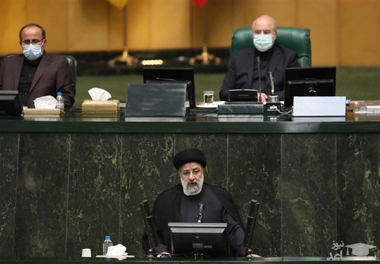 رئیس جمهور وارد صحن علنی مجلس شد