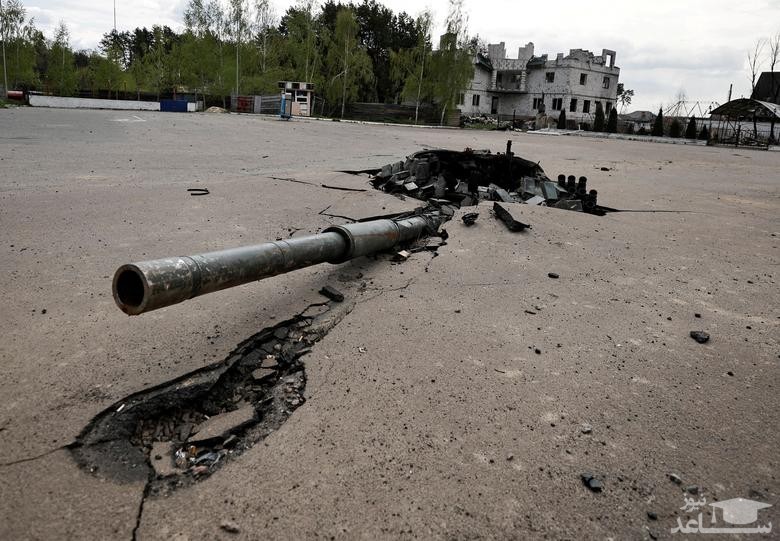 برجک تخریب شده یک تانک روسی در شهر "زالیسیا" اوکراین/ رویترز