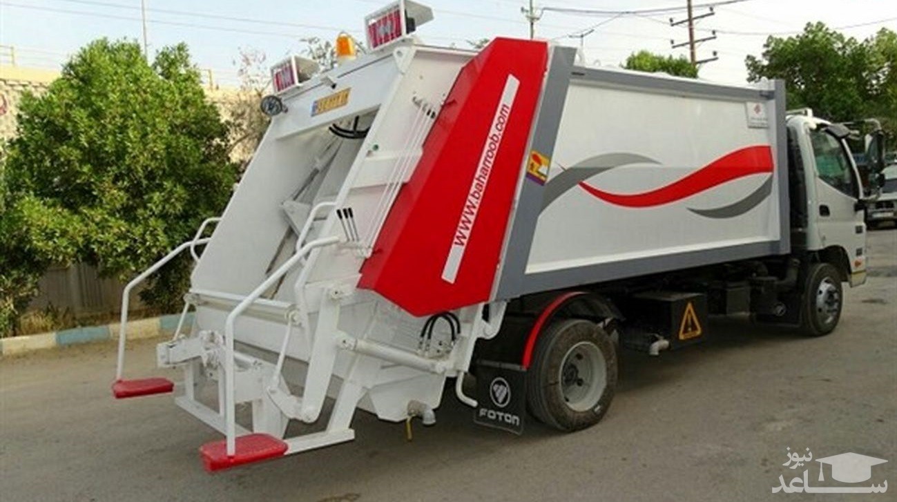 مهارت راننده کامیون حمل زباله در کنترل خودرو بعد از ترمز بریدن + فیلم