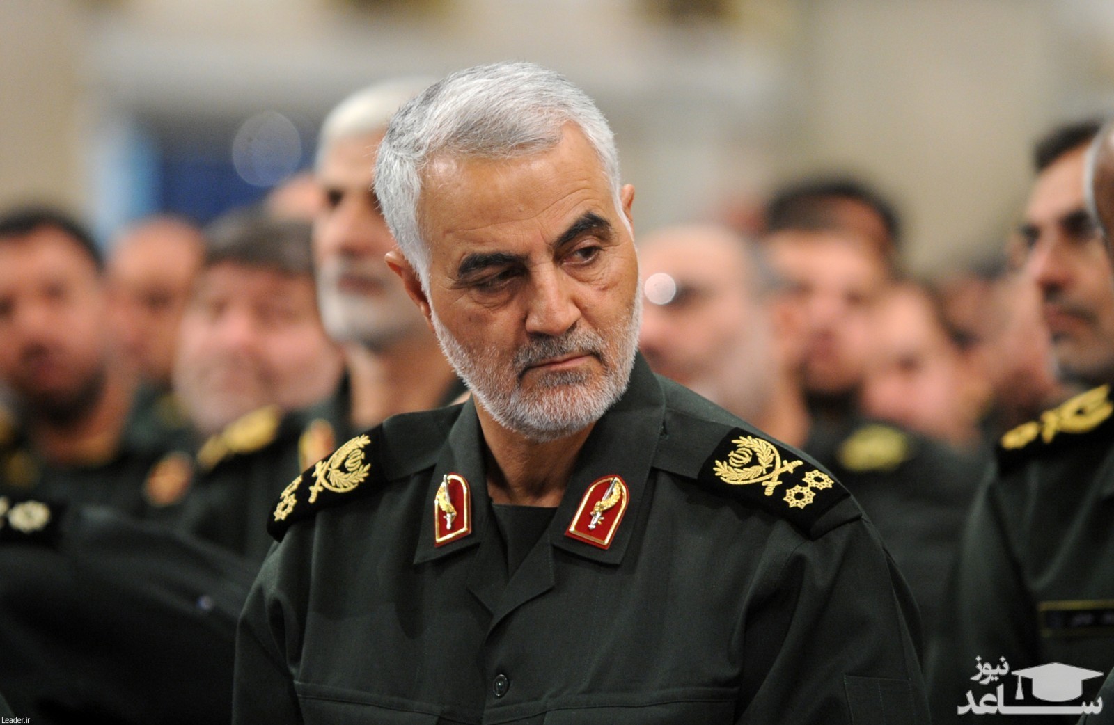 شعرخوانی تاثیرگذار شهید سلیمانی از سروده‌های یکی از شاعران دیدار رمضانی رهبرانقلاب