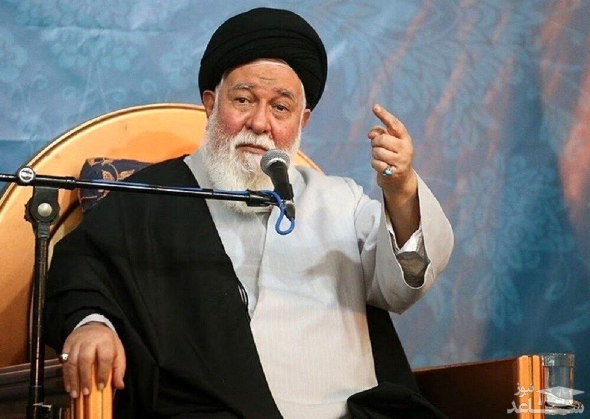 آیت‌الله علم‌الهدی : دشمن از خلیج‌فارس گرفته تا سرزمین‌های اطراف ما همچون سگ پارس می‌کند