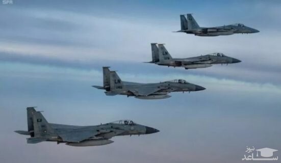 پرواز جنگنده‌های عربستانی و آمریکایی بر فراز خلیج فارس