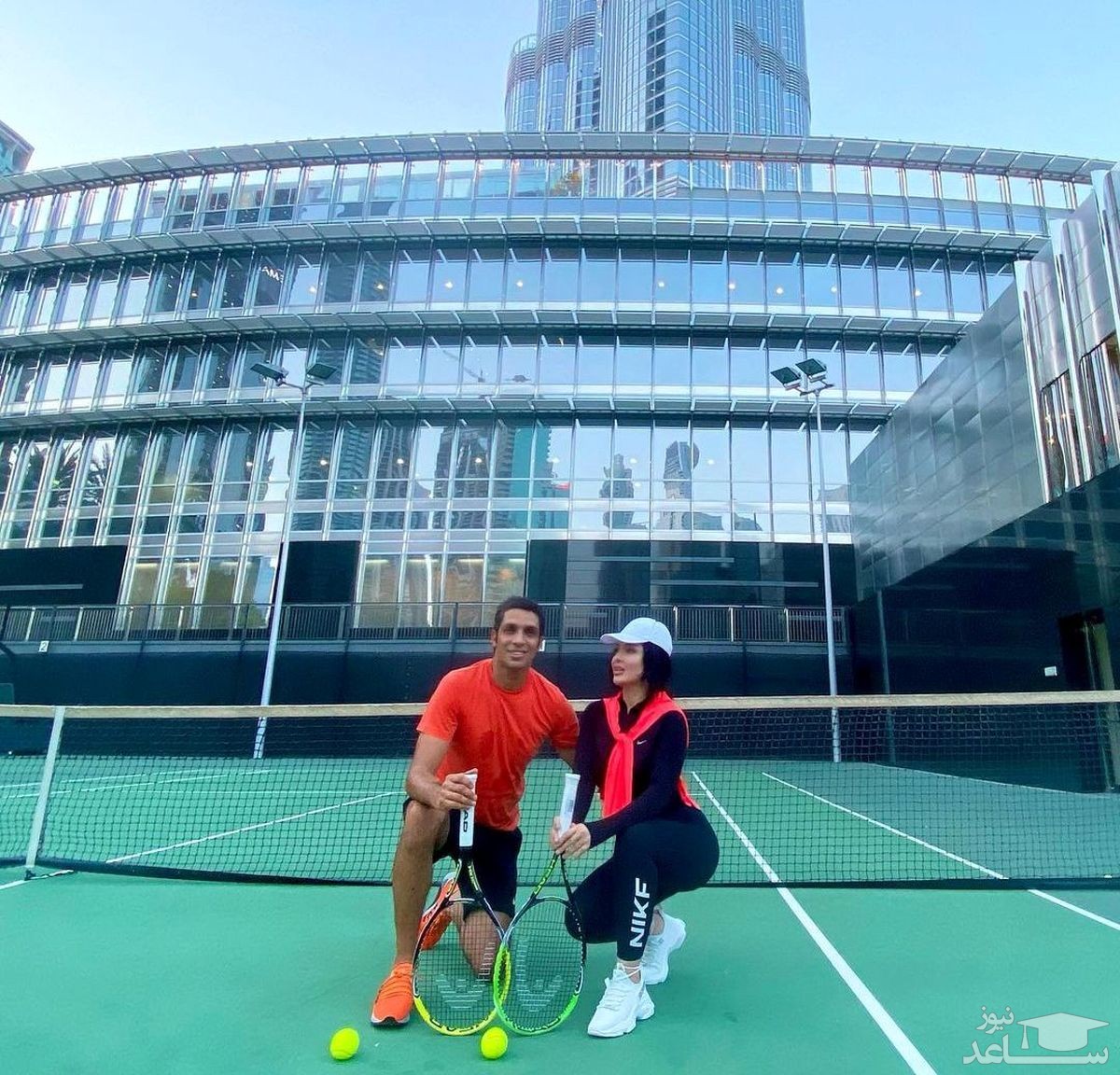 تنیس بازی کردن سپهر حیدری و همسرش