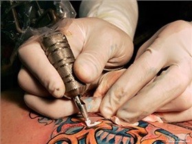 شرایط انجام خالکوبی و تاتو در دوران بارداری