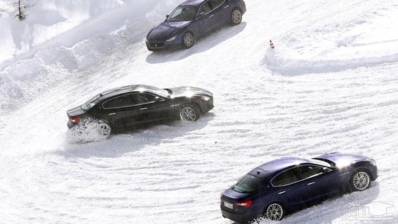 (فیلم) لیز خوردن خودروها در خیابان پس از بارش برف