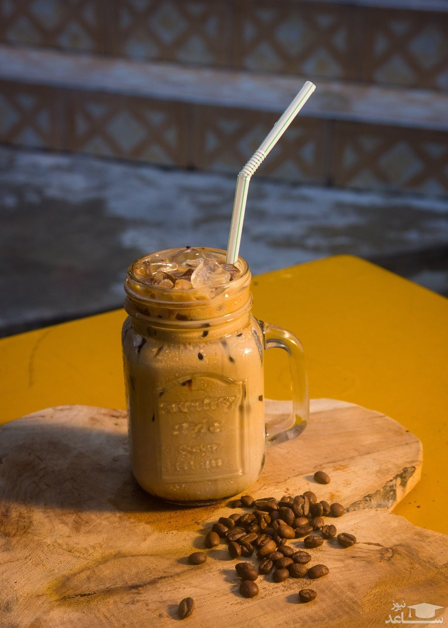 روش تهیه دسر گلاسه موز قهوه