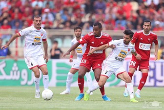 ادعای جنجالی؛ گل تراکتور به پرسپولیس مردود بود