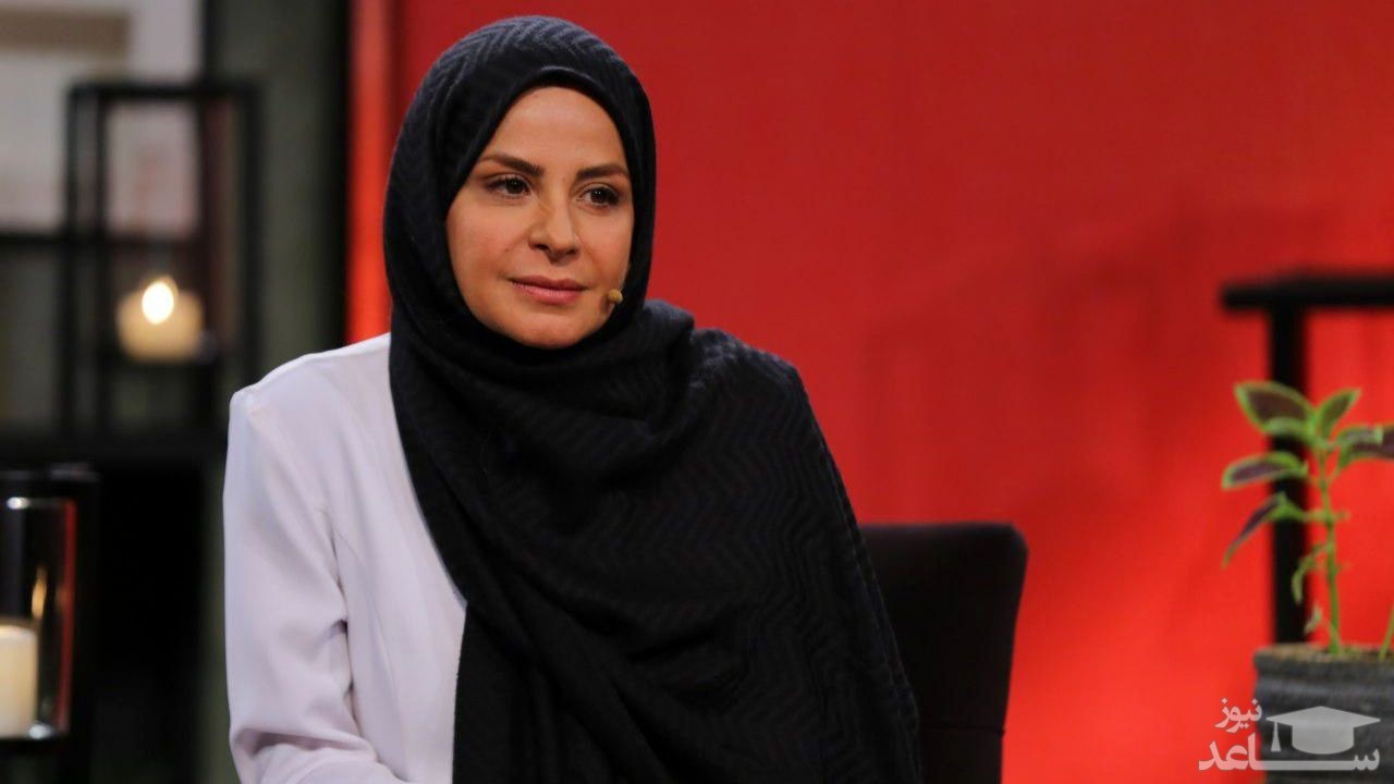 سلفی زیبای سیما تیرانداز با گلها