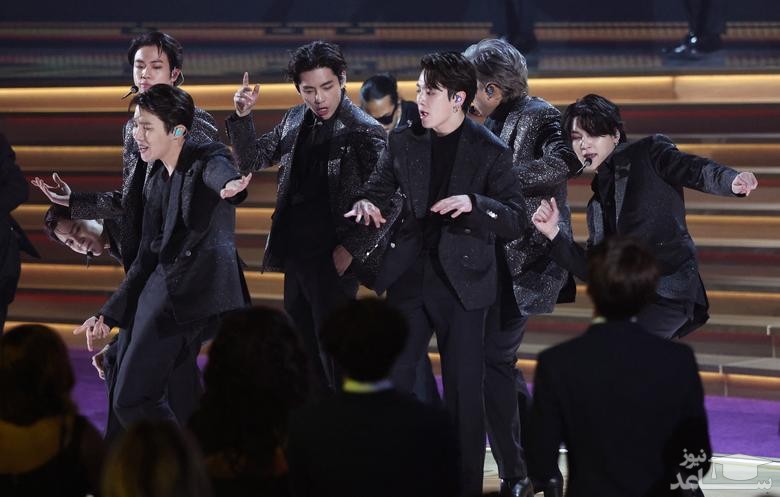 اجرای برنامه گروه موسیقی" بی تی اس" کره جنوبی در شصت و چهارمین مراسم سالانه جوایز "گرَمی" در آمریکا/ رویترز
