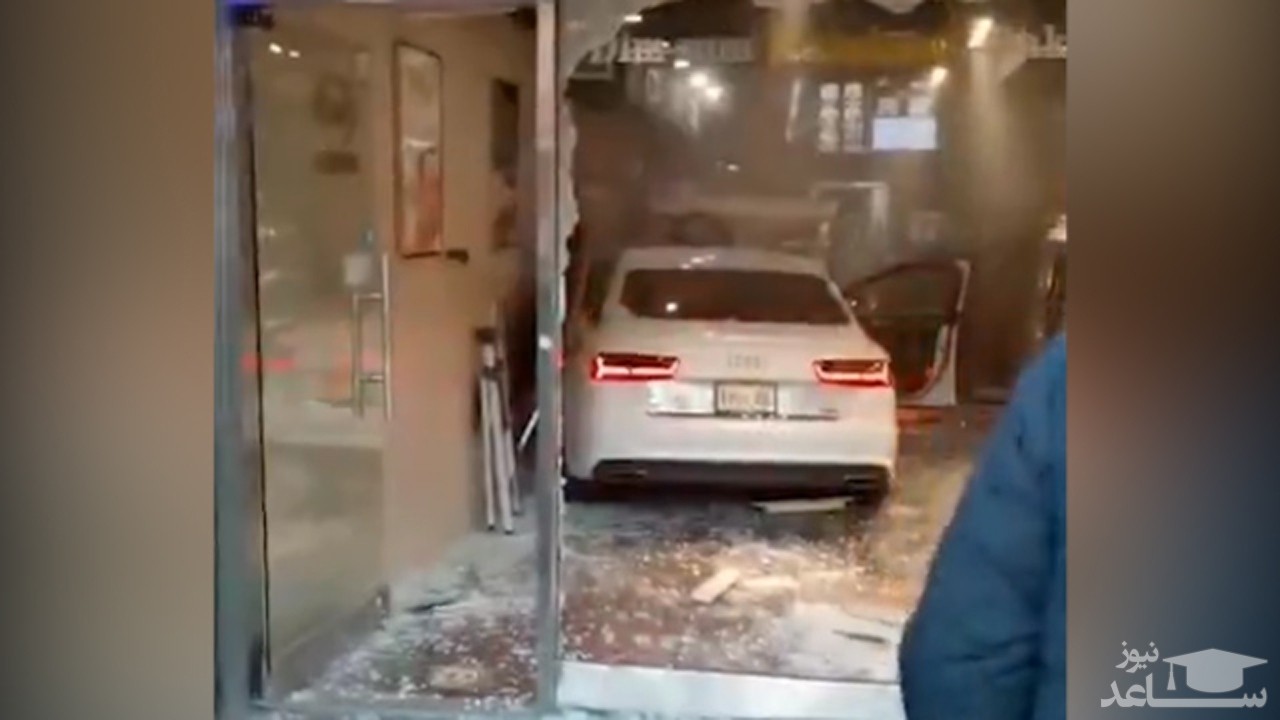 (فیلم) ورود به نانوایی با خودرو پس از مشاجره بر سر جای پارک
