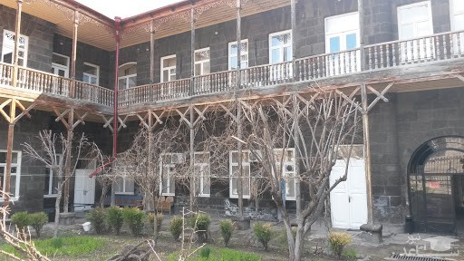 درباره گالری هنری مریم و خواهران اراووی The Gallery of Mariam and Eranuhi Aslamazyan Sisters