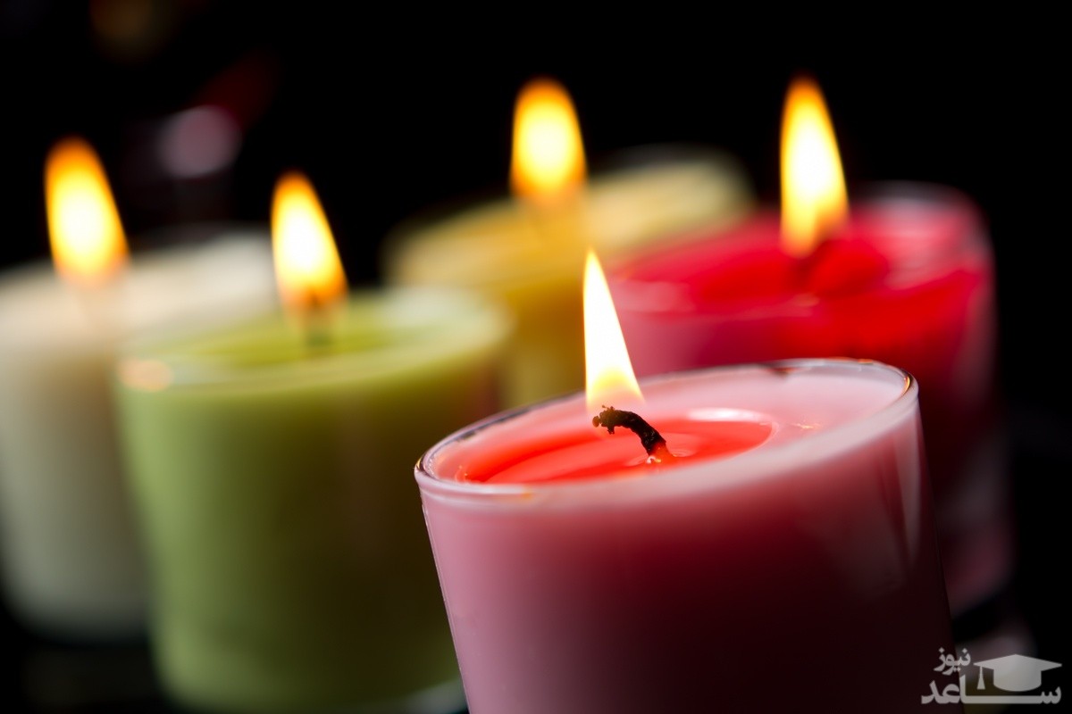 پوستر شمع روشن با رنگ ها مختلف