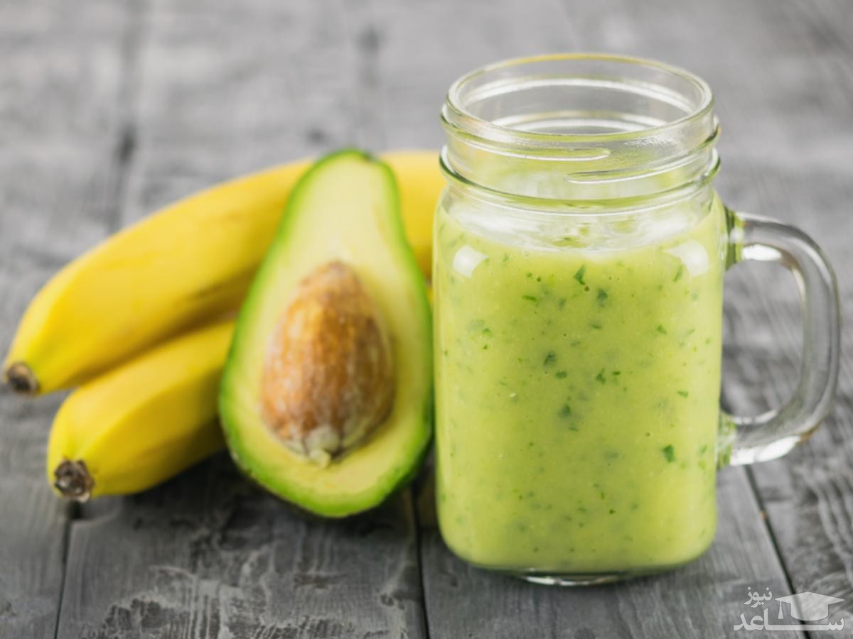 روش تهیه اسموتی با موز و آووکادو