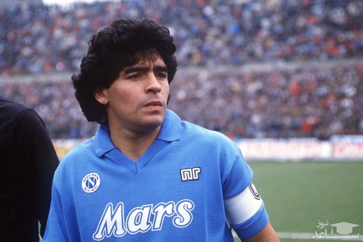 مارادونا، پیراهن جام جهانی خود را به حراج گذاشت