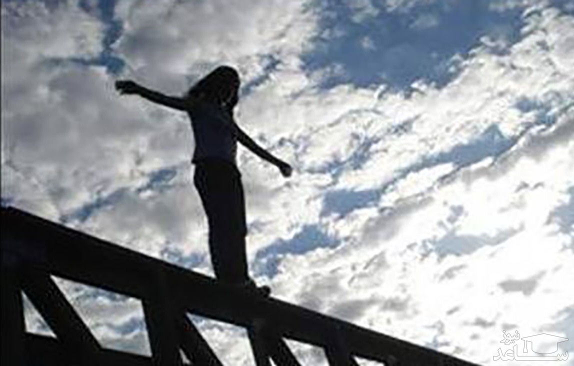 عکس تلخ از خودکشی دختر صفادشتی وسط خیابان