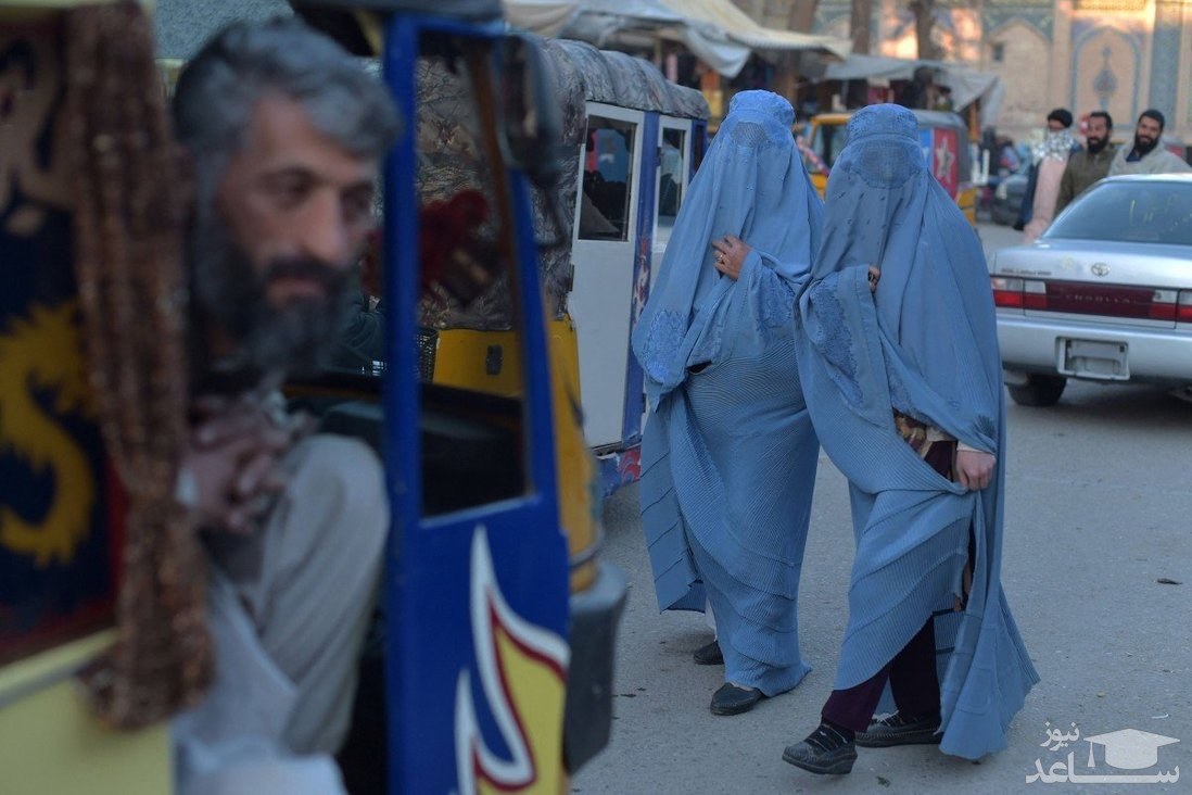 حکم جدید طالبان: زنان شاغل افغان خود را با پتو بپوشانند!