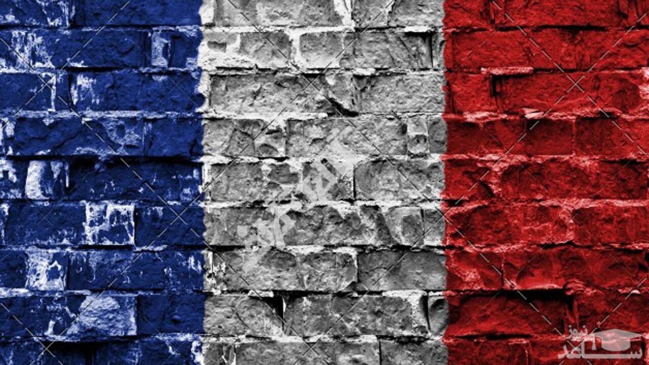 (فیلم) هجوم فرانسوی‌ها به دانشجویان مسلمان به دلیل داشتن حجاب