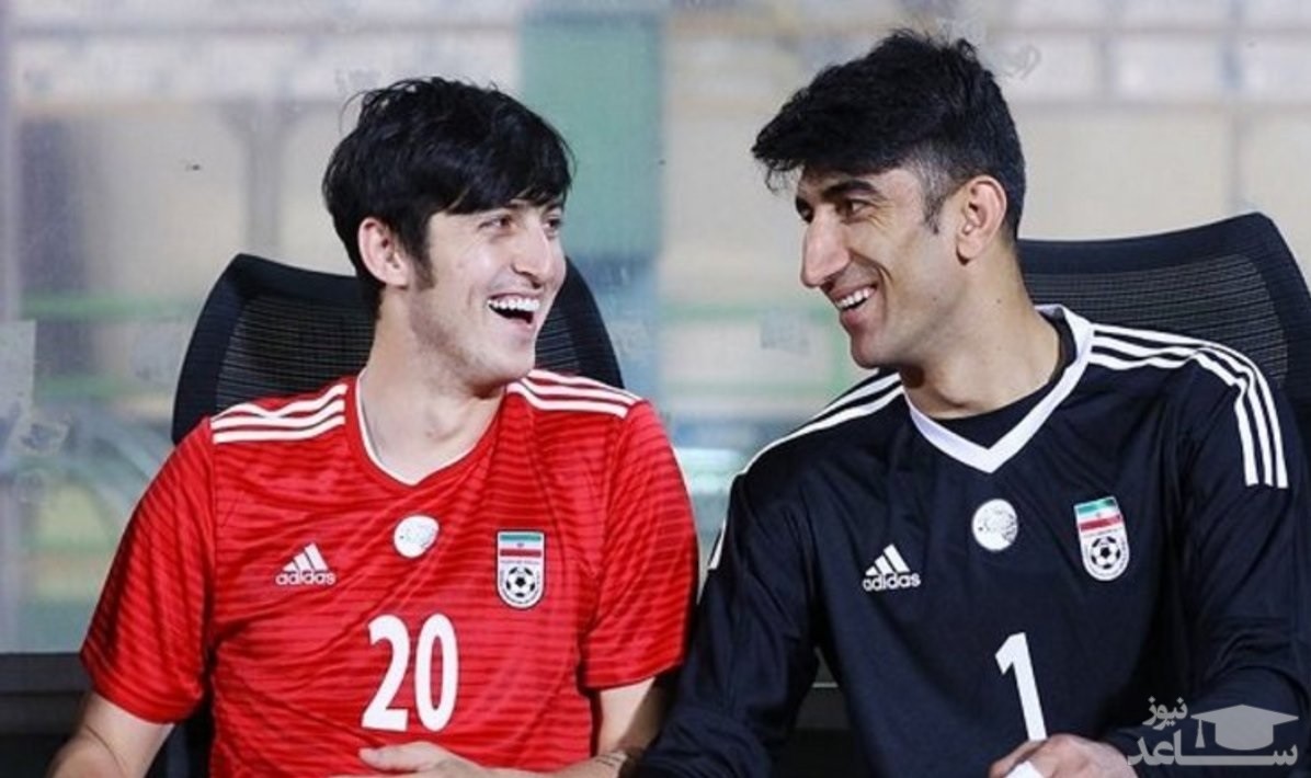 (فیلم) یادی کنیم از لحظه اهدای پیراهن آزمون و بیرانوند به مهمان ویژه تیم ملی در قطر