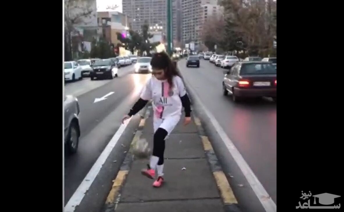 روپایی زدن دختر بی حجاب در وسط خیابانی در تهران جنجال به پا کرد‎‎ +فیلم
