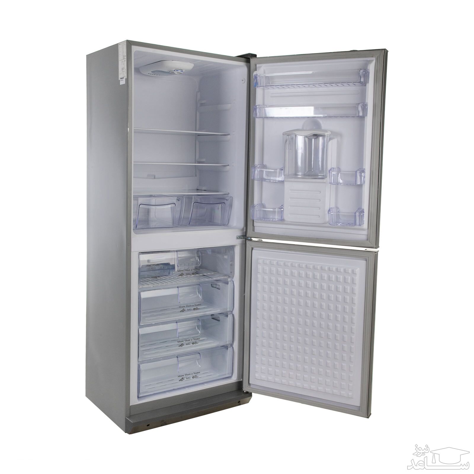 داخل یخچال و فریزر جنرال ادو مدل RF-M22