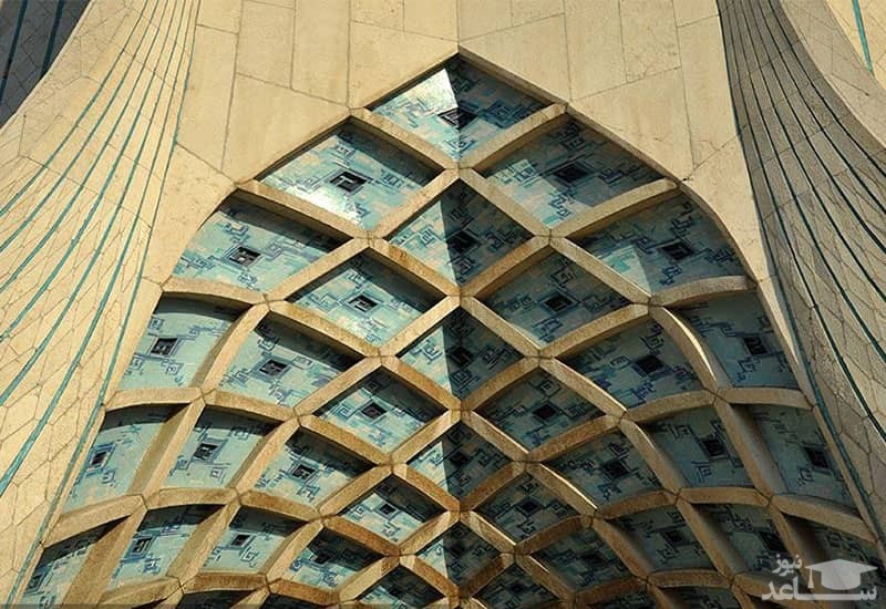 معماری برج آزادی