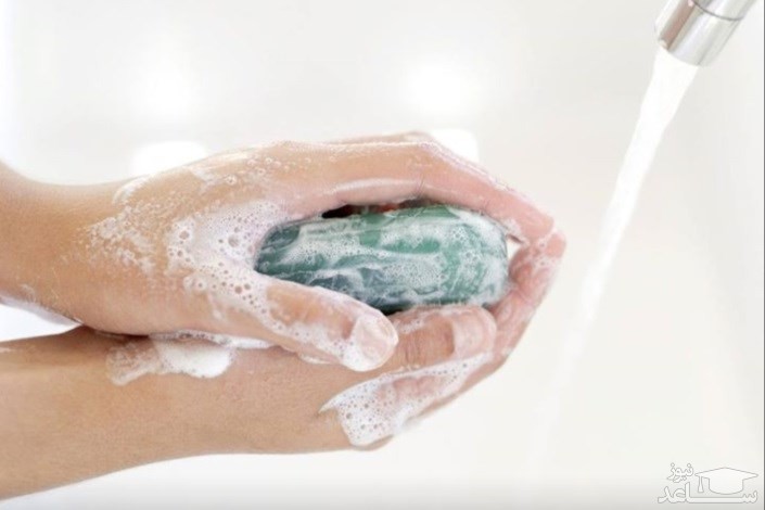عوارض شستشوي زياد بدن با صابون