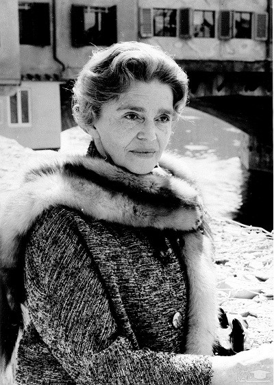 کاترین کرسمن تیلور