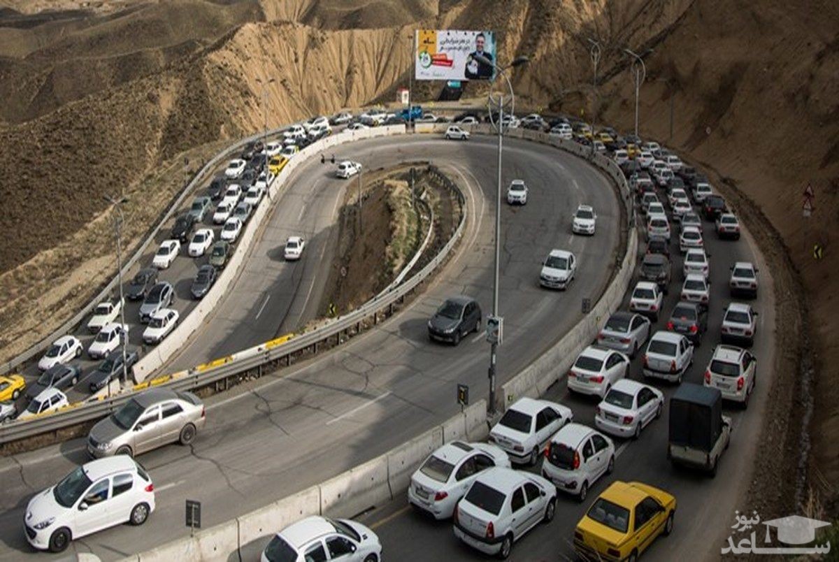 ترافیک در جاده کرج - چالوس سنگین است