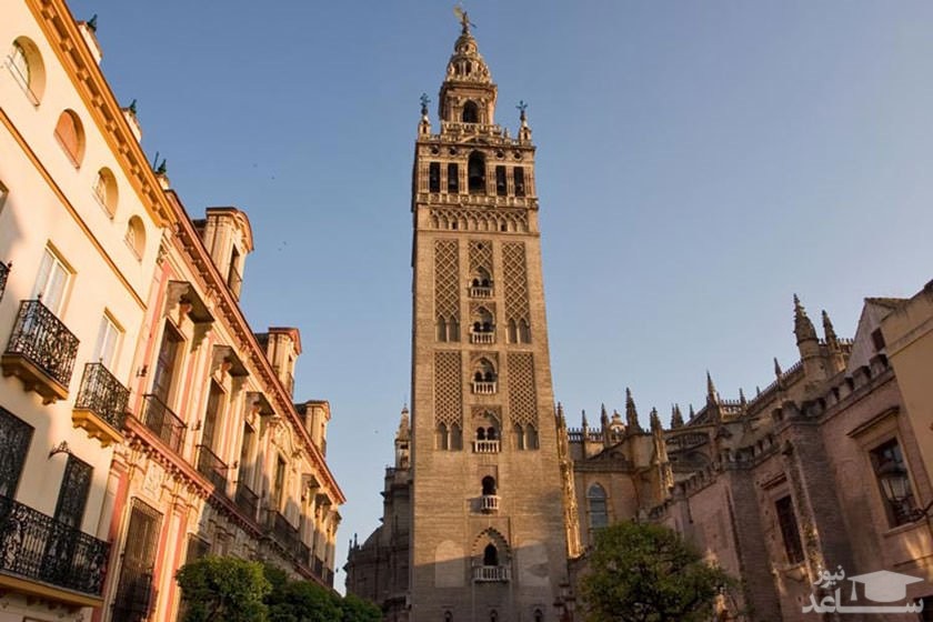 برج تاریخی گیرالدا