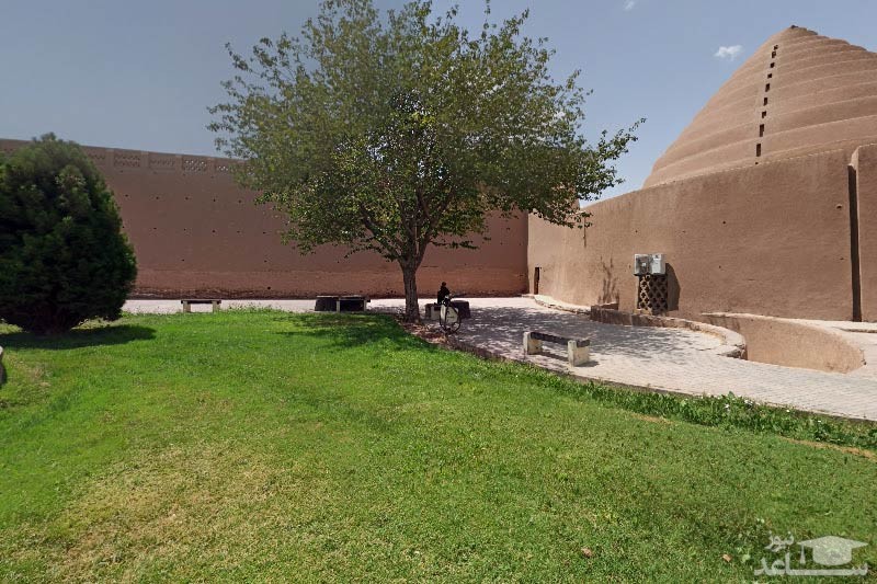 یخدان مویدی