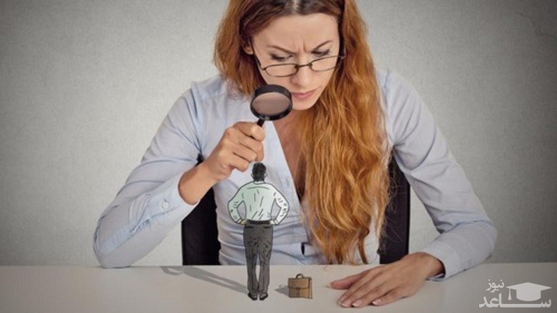 چگونه انتقاد و عیب جویی از دیگران را ترک کنیم؟