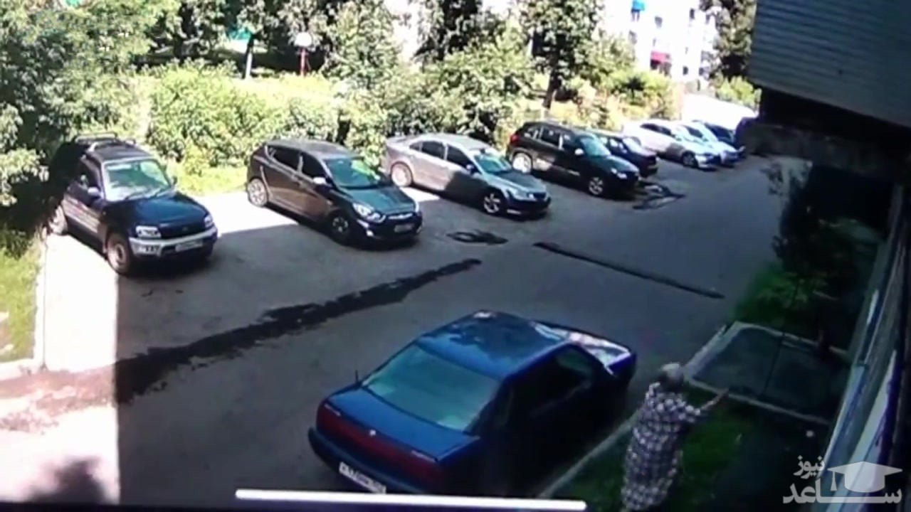 (فیلم) نجات نوزاد توسط پیرزن روس