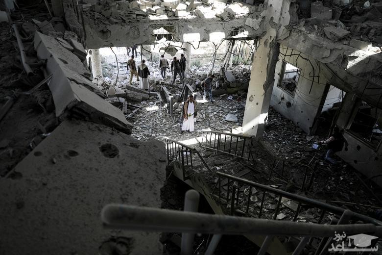 حمله هوایی جنگنده های سعودی به یک ایستگاه مخابراتی در شهر "صنعا" یمن/ رویترز