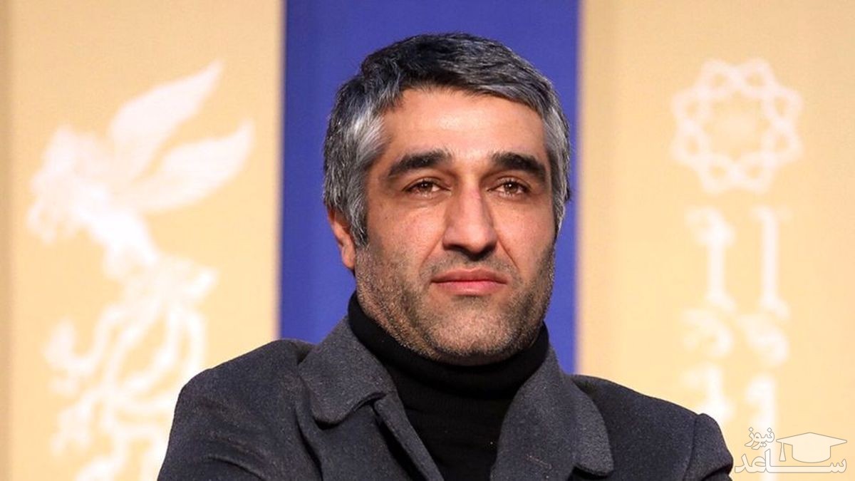 پژمان جمشیدی در حال سیگار کشیدن