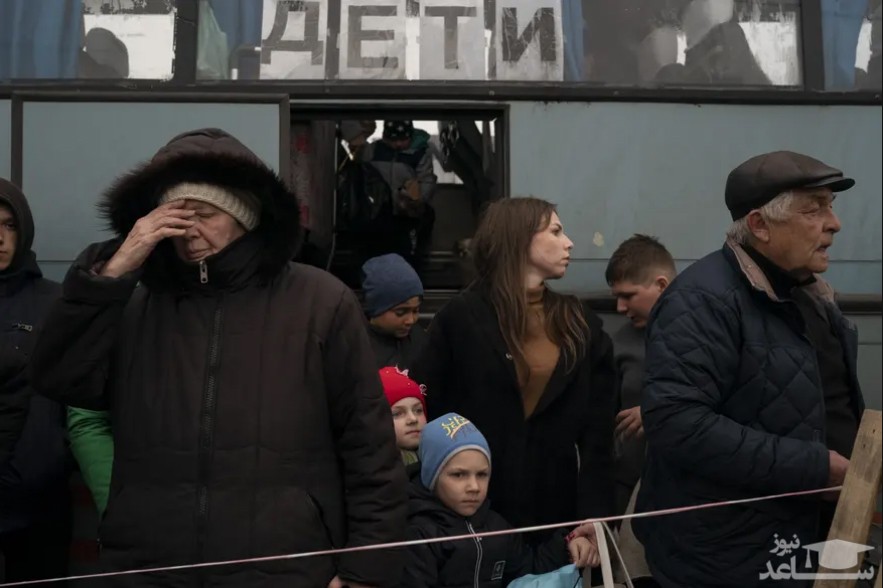 تخلیه غیرنظامیان از شهر "ماریوپل" اوکراین/ آسوشیتدپرس