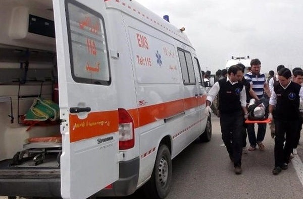 آتش زدن آمبولانس در شیراز