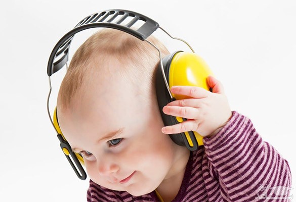 عوارض استفاده از هدفون در کودکان