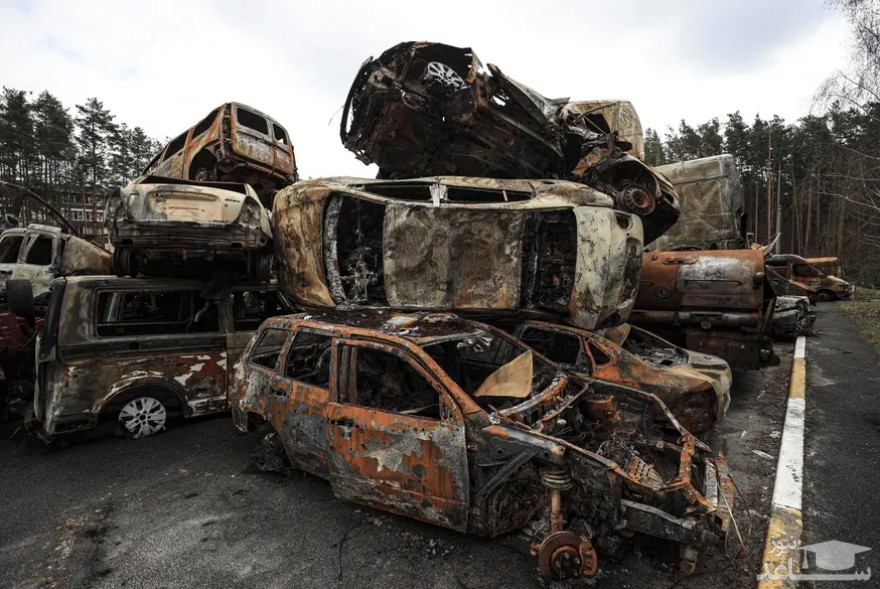 خودروهای منهدم شده در جنگ در شهر "ایرپین" اوکراین/ خبرگزاری آناتولی