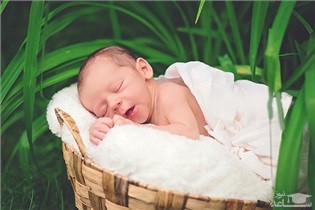 از چه زمانی میتوان نوزاد را به بیرون و گردش برد؟