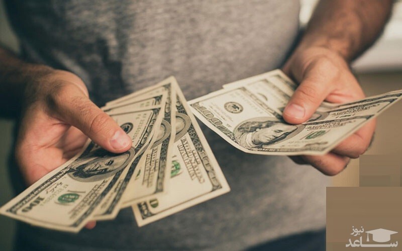 پول در دست