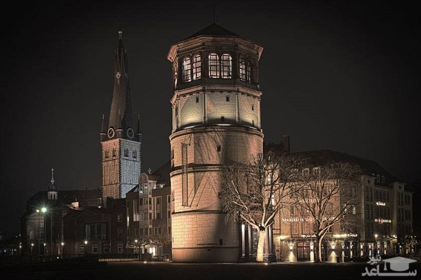 برج اسلاسترم