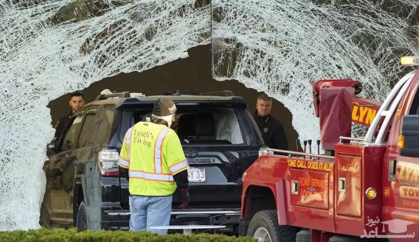 (ویدئو) برخورد مرگبار خودروی شاسی بلند با مشتریان فروشگاه اپل
