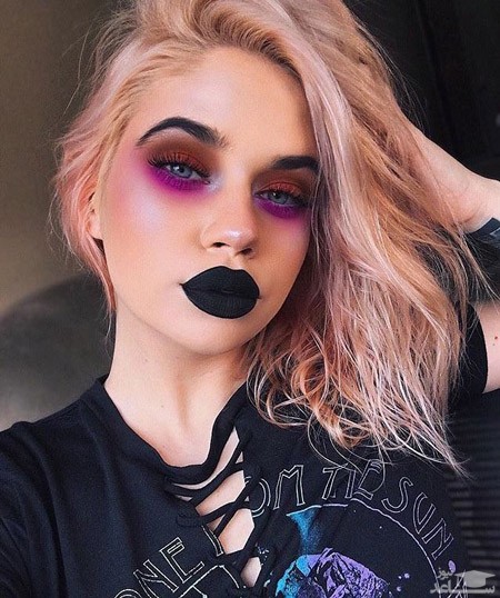 آرایش بیش از حد زن