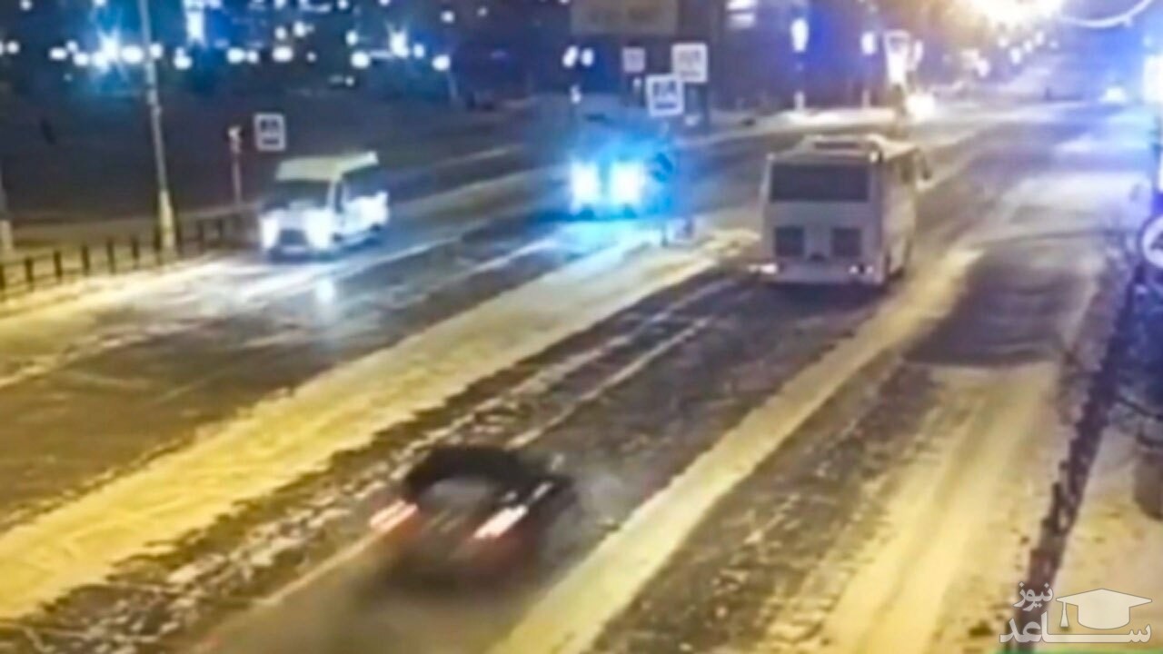 (فیلم) رانندگی جنون آمیز یک زن در خیابانی یخ‌ زده 