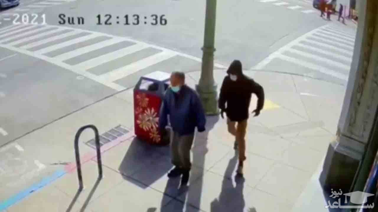 (فیلم) مرد آسیاتباری صورتش در حملات نژادپرستانه آمریکایی‎ها پاره پاره شد 
