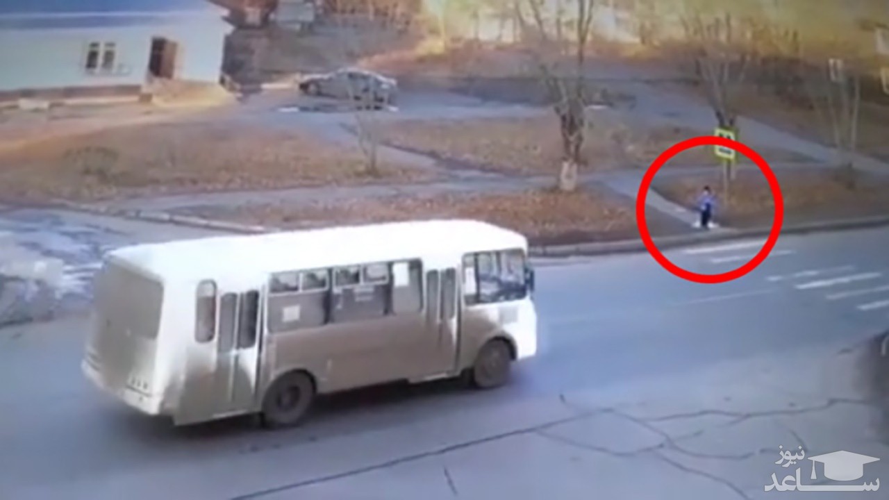 (فیلم) تصادف راننده فاقد گواهینامه با پسربچه هشت ساله 